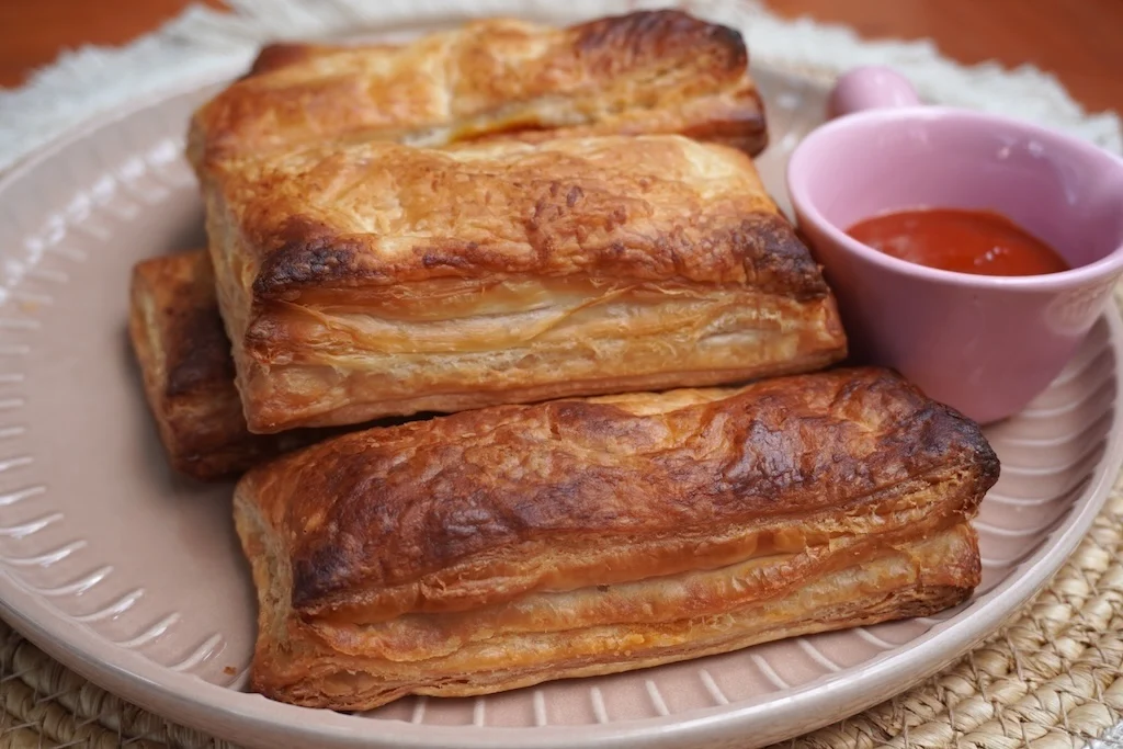 Veg Paneer Puff