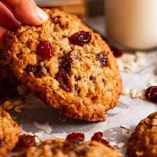 Oats & Raisin Cookie