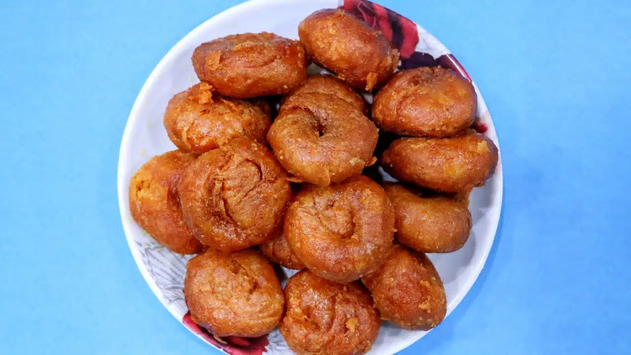 Sweet Raita Kachori