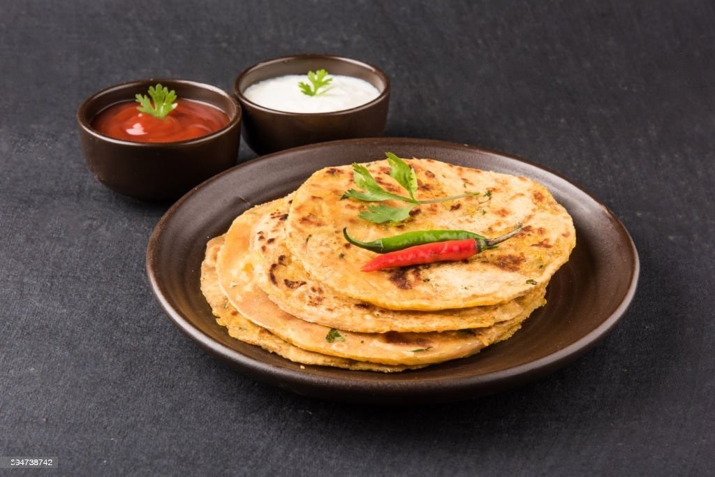 Aloo Paratha with dahi