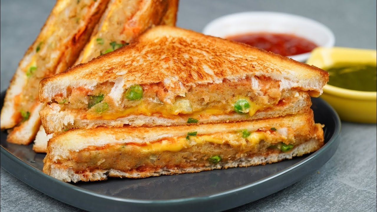 Bombay Masala Grill Sandwich (બોમ્બે મસાલા સેન્ડવિચ)