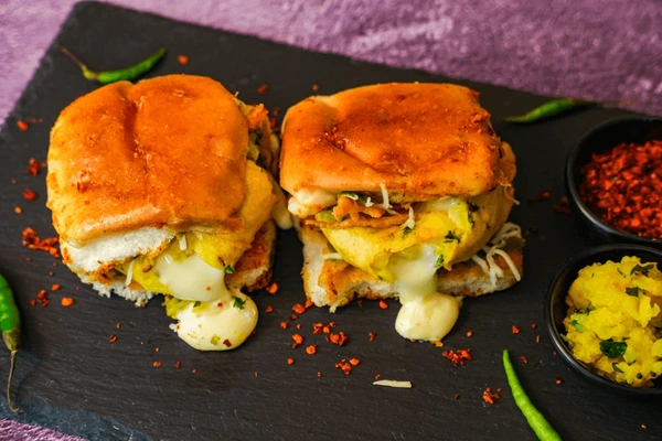 Sagar Sp. Veg. Cheese Vadapav