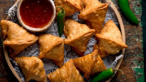 Samosa (સમોસા)