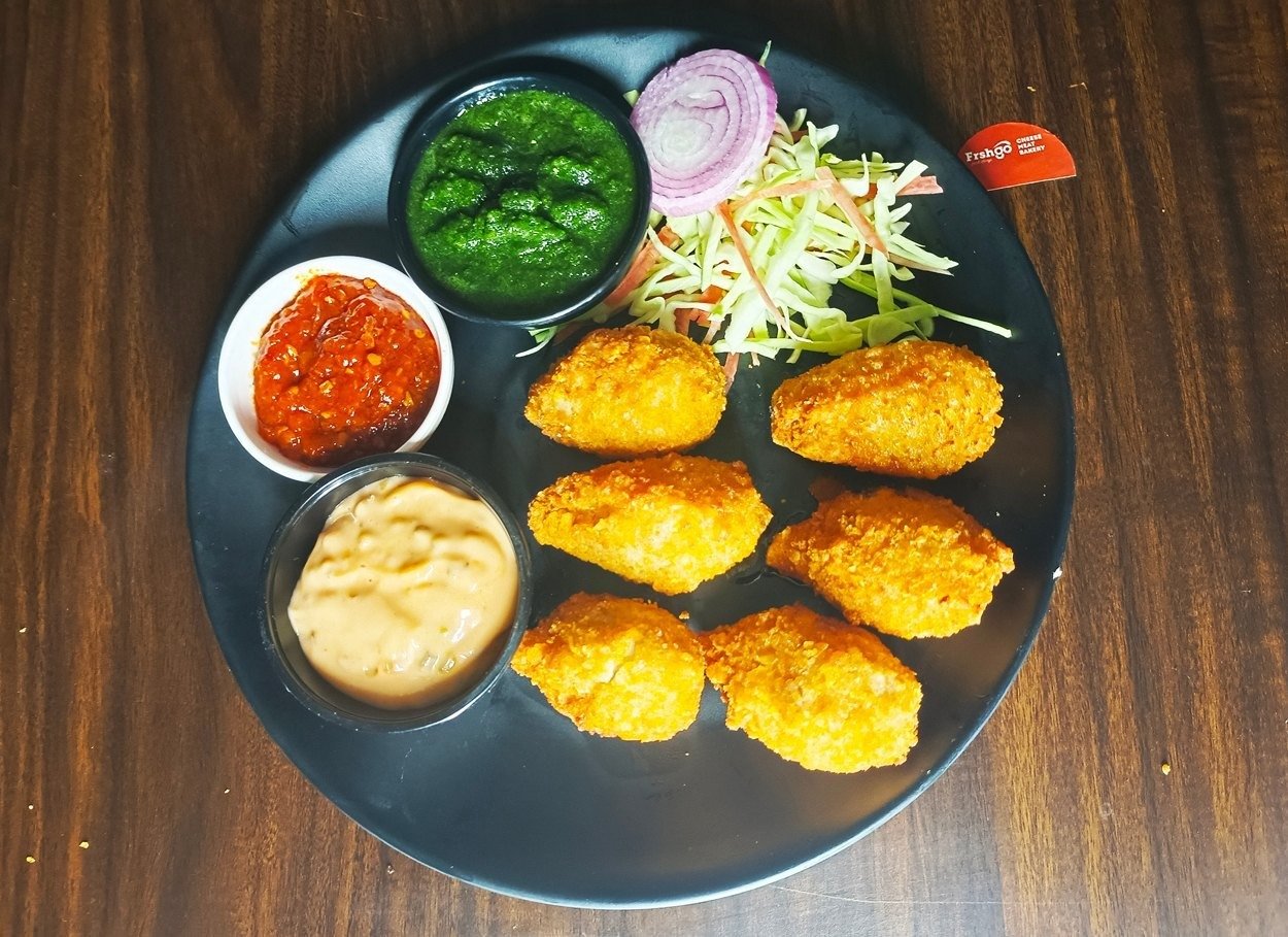 Veg KurKure Momos