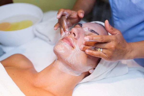 O3+ Facial