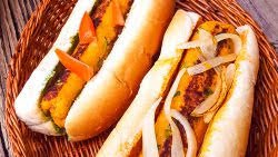 Aloo Tikki Hot Dog (આલું ટીક્કી હોટડોગ)
