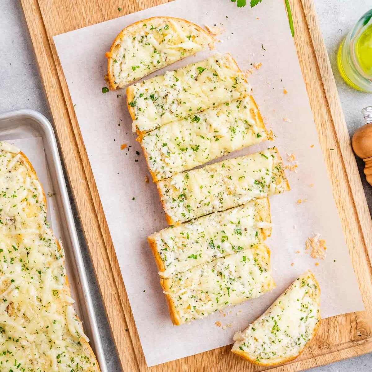 Cheesy Garlic Bread (3 Piece)
