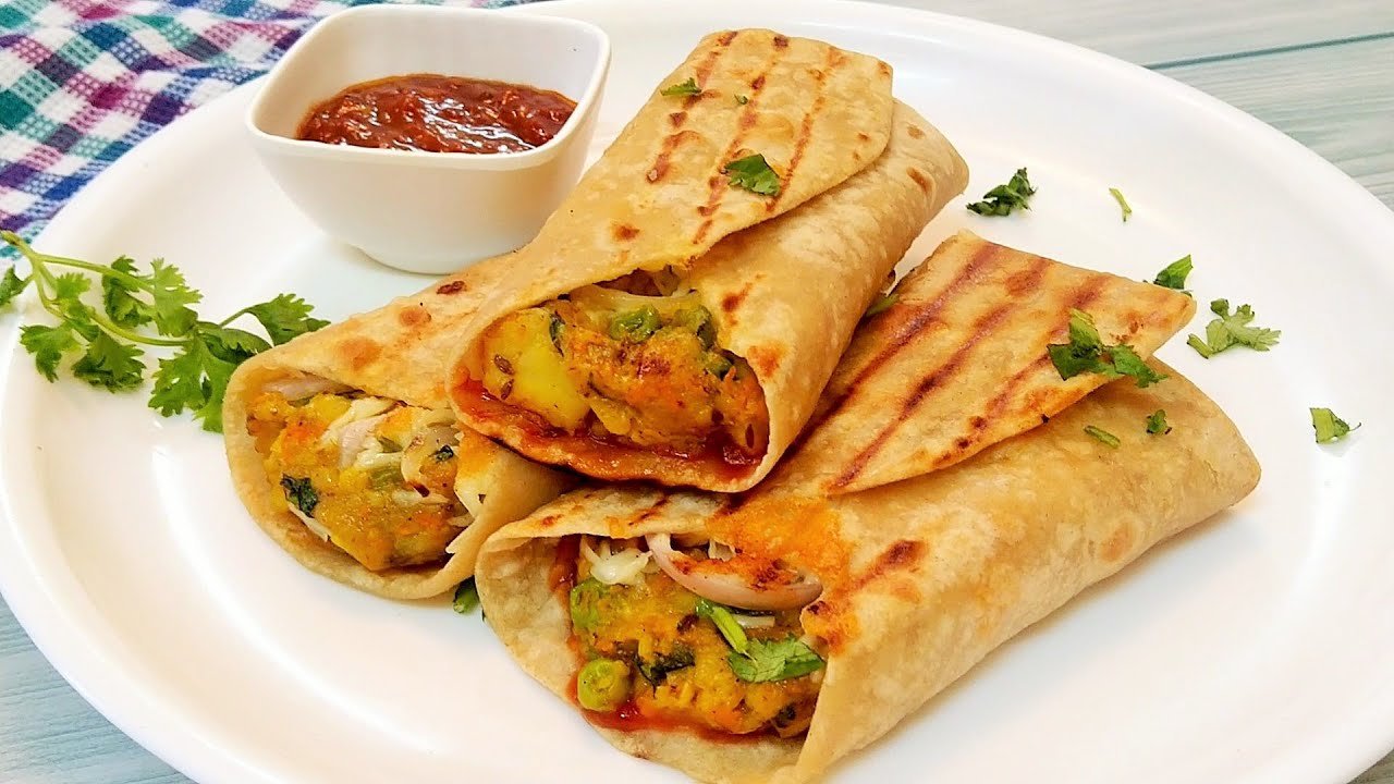 Veg Aloo Tikki Frankie (વેજ આલૂ ટીકી ફ્રેન્કી)