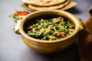 Palak Mutter