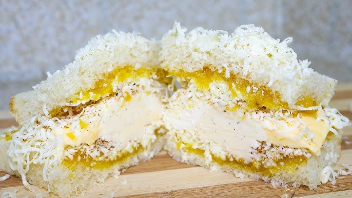 Pineapple with Ice Cream Sandwich (પાઈનેપલ વિથ આઈસક્રીમ સેન્ડવીચ)
